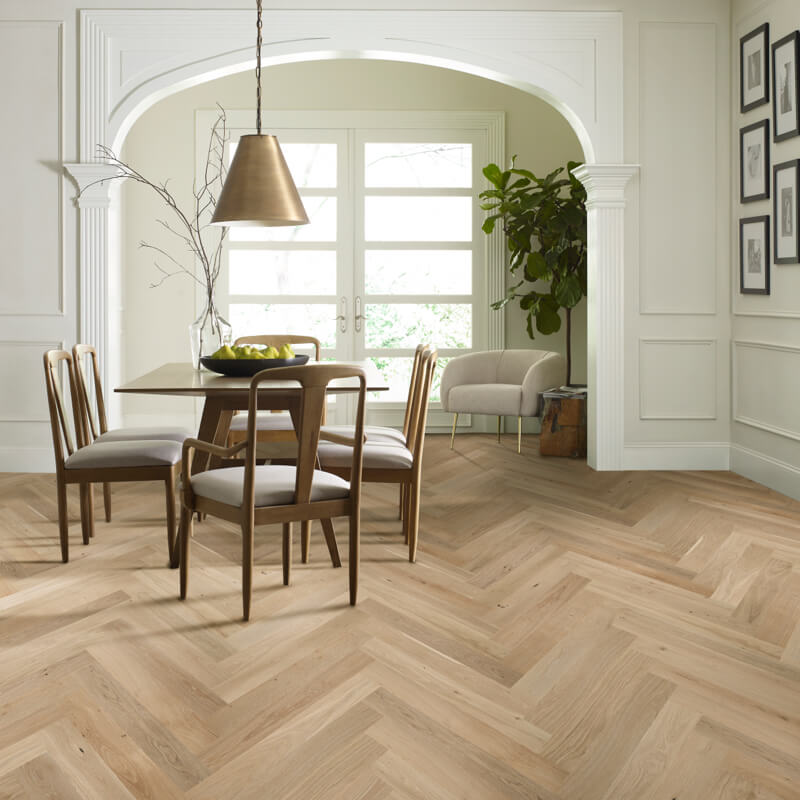 Dinning room flooring | Vic's Carpet & Flooring